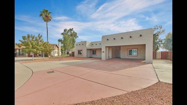 Building Photo - 963 S Power Rd