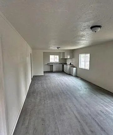 Foto del edificio - 702 Rice Ave