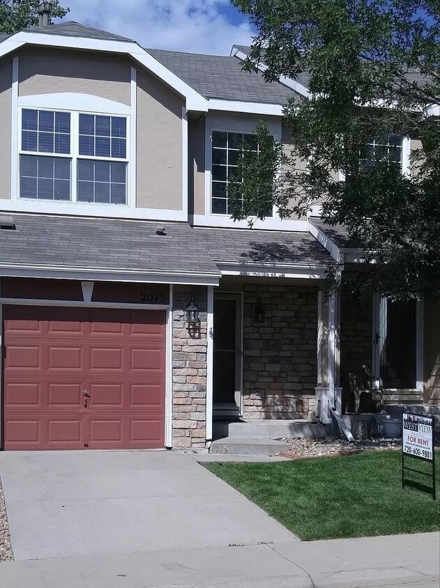 Primary Photo - Charming 2BR Townhome in Thornton