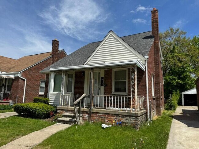 Building Photo - Detached Garage- 2 bathrooms - Section 8 A...