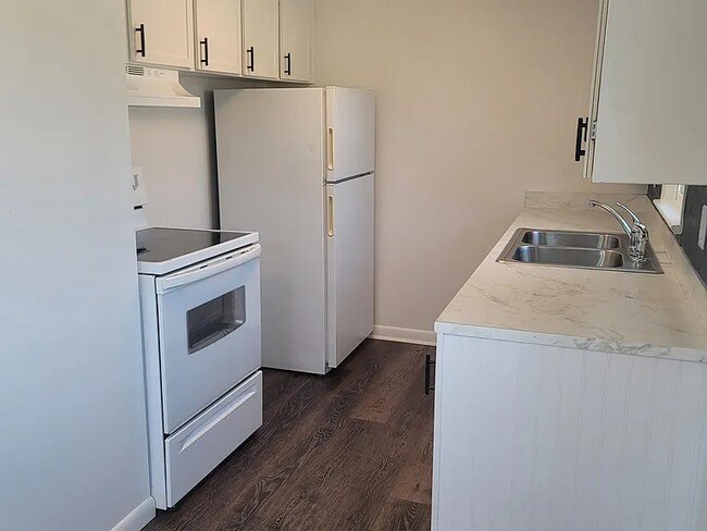 Building Photo - 19 Florine Ln