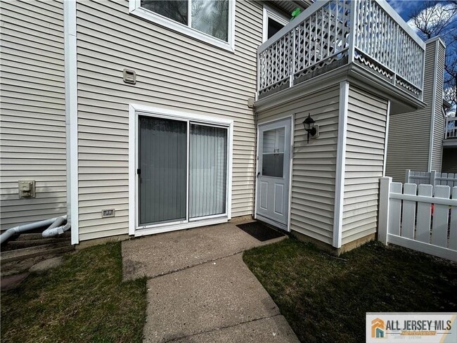 Building Photo - 13 Sweetgum Ln