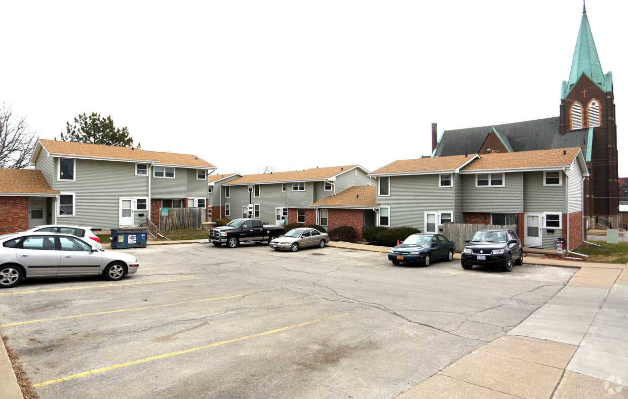 Foto del edificio - Regency View Manor Houses