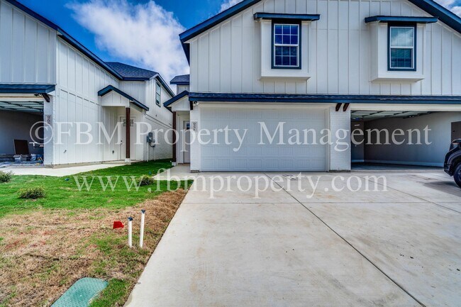 Foto del edificio - 920 Cooksey Ct
