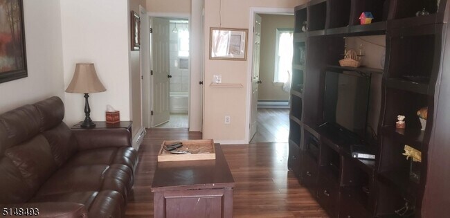 Foto del edificio - 535 Brooklyn Mountain Rd