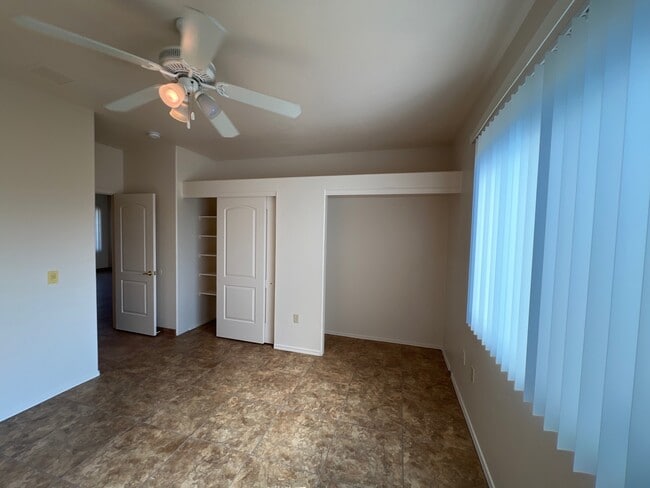 Building Photo - 3741 S Avenida de Encino