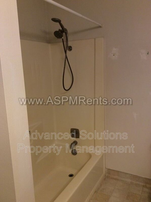 Foto del edificio - 1040 Quail Park Dr