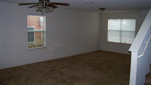 Foto del edificio - 1525 Hedgewood Trail