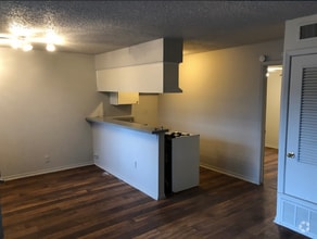Building Photo - 3816 Speedway