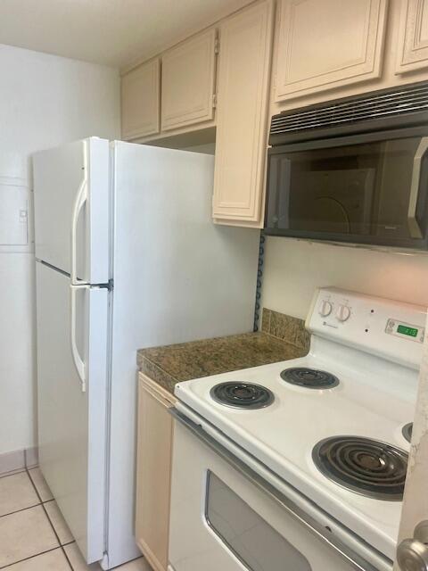 Foto del edificio - 72586 Edgehill Dr