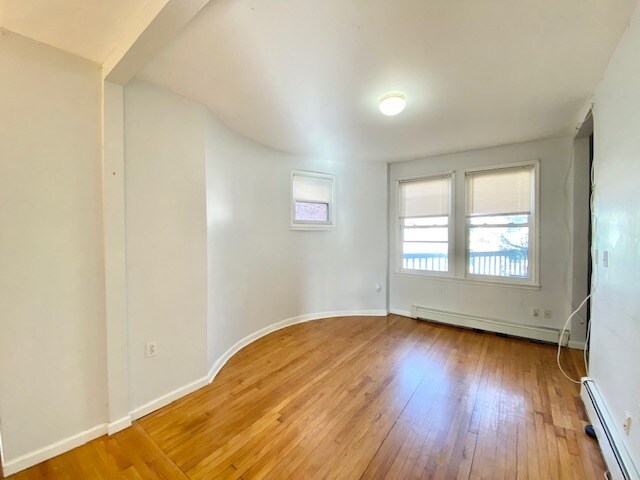 Foto del edificio - 1371 Commonwealth Ave