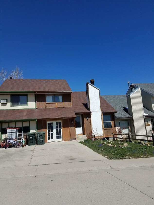 804 Vivian Ct, Gillette, WY 82718 Townhome Rentals in Gillette WY