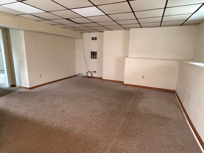 Foto del edificio - 412 E Maiden St