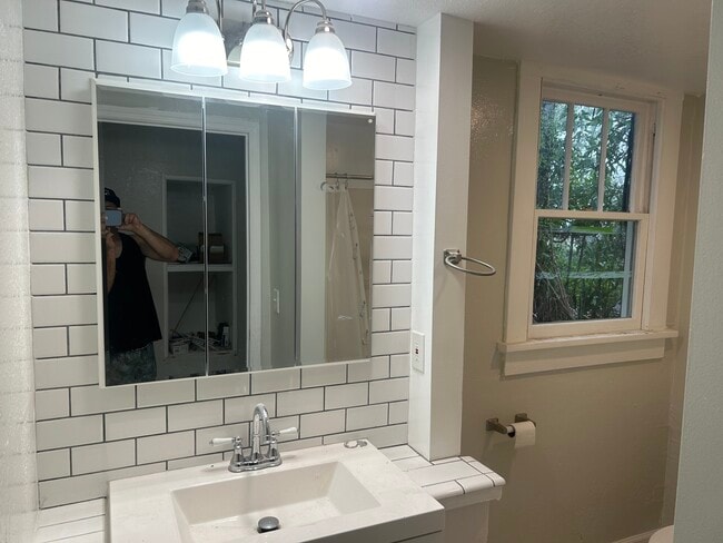 Foto del edificio - 515 40th Ave S