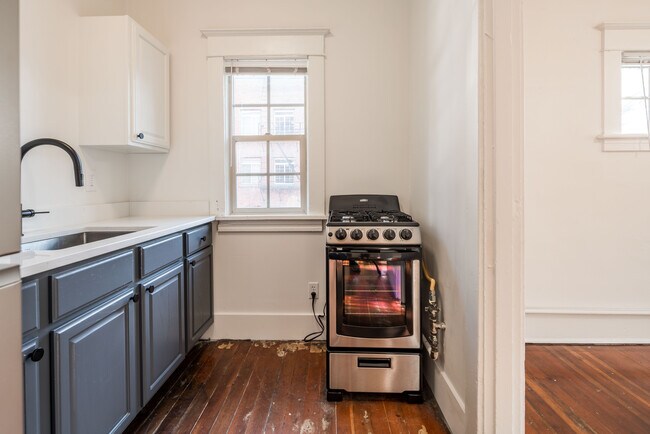Foto del edificio - Midtown West Apartments