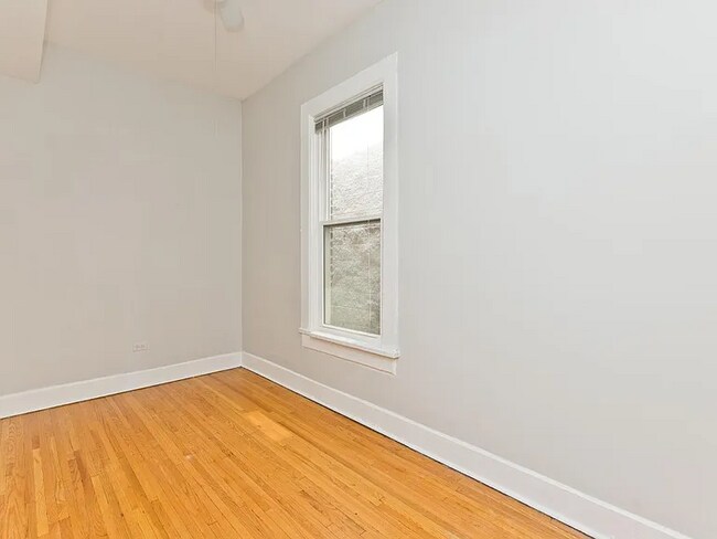 Foto del edificio - 858 N Paulina St