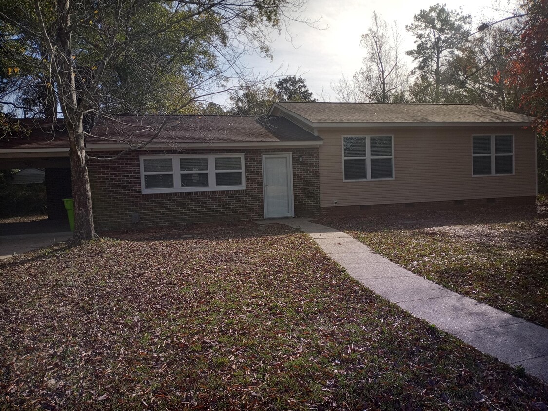 Primary Photo - 1200 Cherry Tree Dr