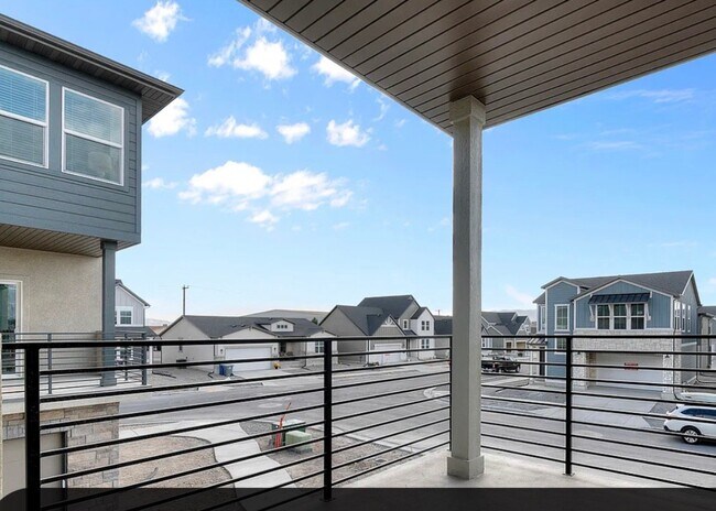 Building Photo - 564 N Buffalo Grass Ln