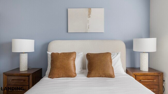 Foto del edificio - 4689 Mustang Pkwy