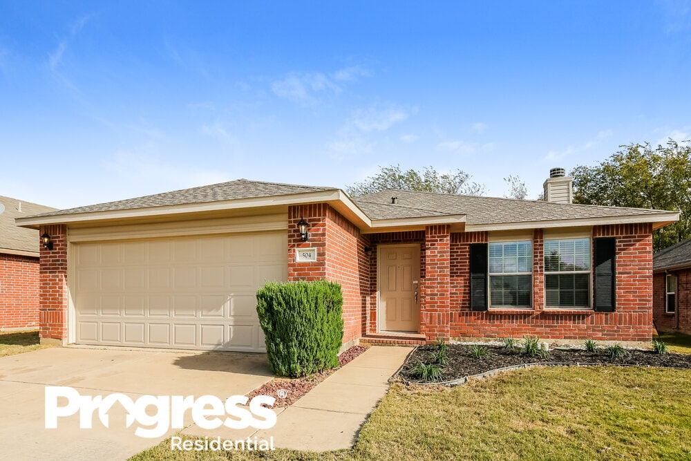 504 Jennifer Dr, Burleson, TX 76028 House for Rent in Burleson, TX