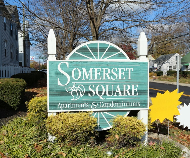 Building Photo - Somerset Square