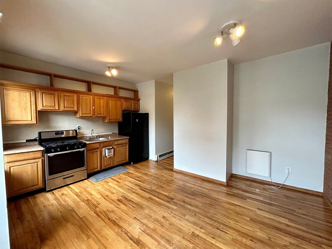 130 Ogden Ave. Unit 2, Jersey City, NJ 07307 Condo for Rent in