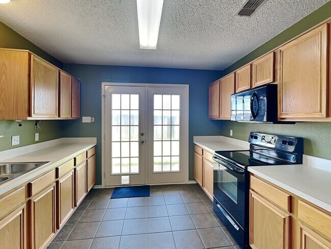 Building Photo - 5558 Heatherglen Terrace
