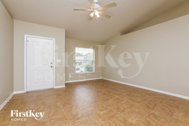 Foto del edificio - 708 17th St NE