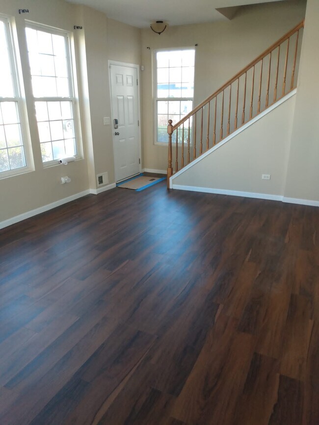 Foto del edificio - 5011 Montauk Dr