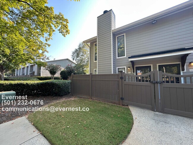 Foto del edificio - 201 Park Ridge Cir