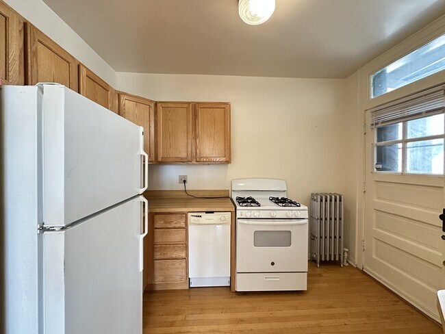 Building Photo - 4301 N Francisco Ave
