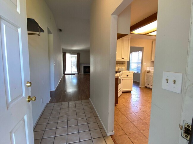 Building Photo - Three Bed, Two Bath Home with a Two Car Ga...