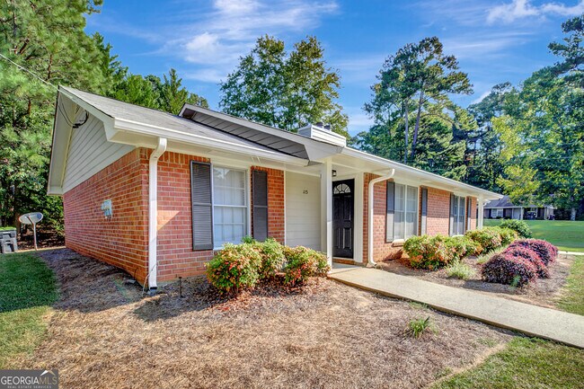 Foto del edificio - 105 Belle Dr