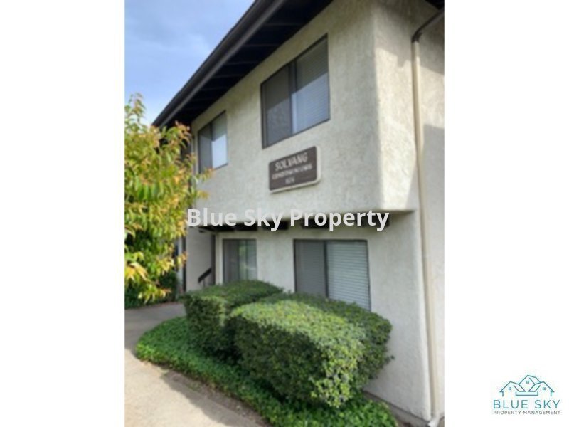 Primary Photo - 1676 Maple Ave