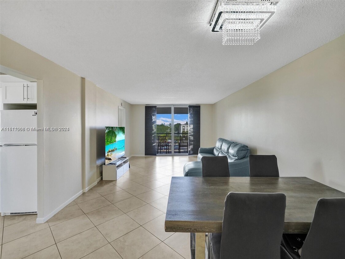 Foto principal - 501 E Dania Beach Blvd