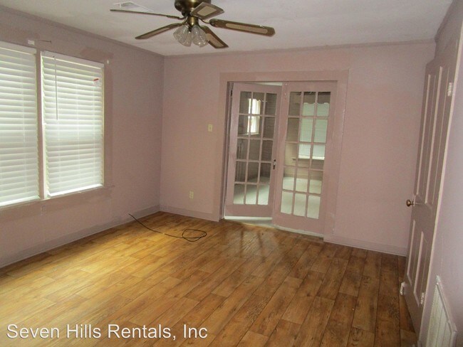 Building Photo - 2 br, 1 bath House - 1005 Maple Avenue