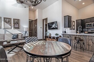 Building Photo - 3350 W Sugar Pine Way