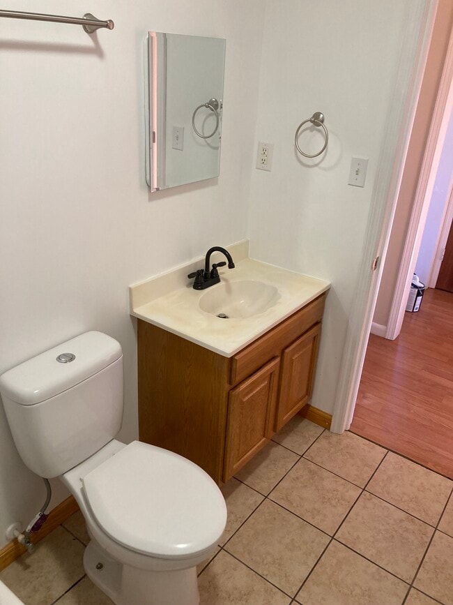 Building Photo - 119 Betterley Pl