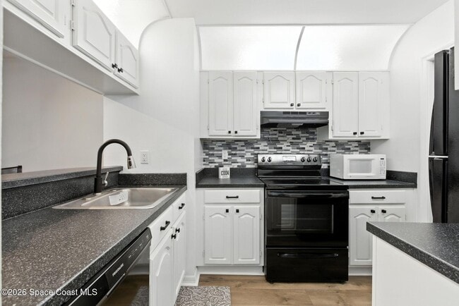 Foto del edificio - 1735 Harrison St