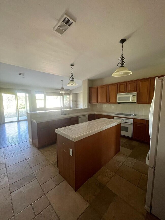 Foto del edificio - 11916 Grecian Laurel St