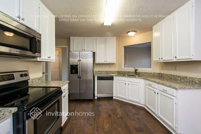 Foto del edificio - 3475 Whisperwood Ct NW