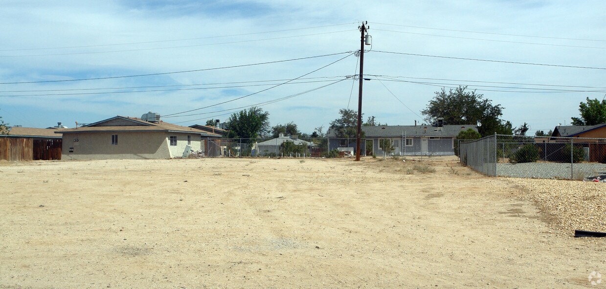 Foto del edificio - 20975 Geronimo Rd