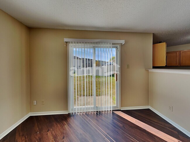 Foto del edificio - 10383 Homestead Dr