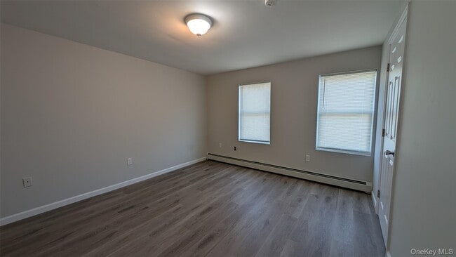 Building Photo - 9 Park Ave