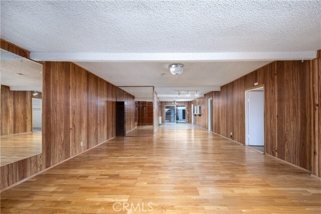Building Photo - 14403 Hallwood Dr