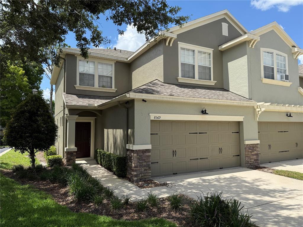 Foto principal - 8569 Bertram Ln