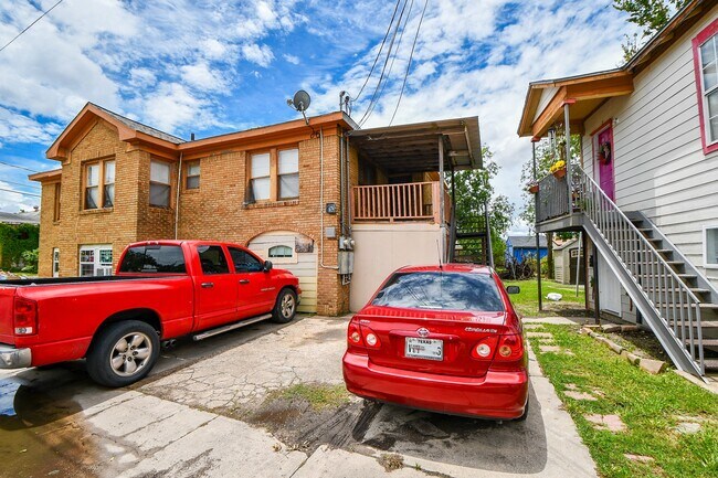 Foto del edificio - 5049 Jefferson St