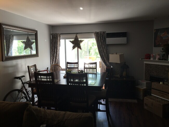 Foto del edificio - 55 Mill Plain Rd