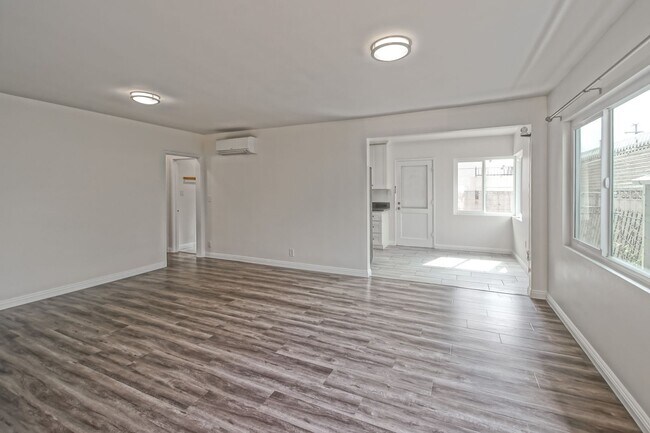 Foto del edificio - 11864 Manor Dr