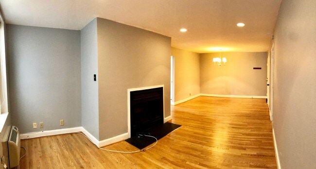 Building Photo - 1316 New Hampshire Ave NW